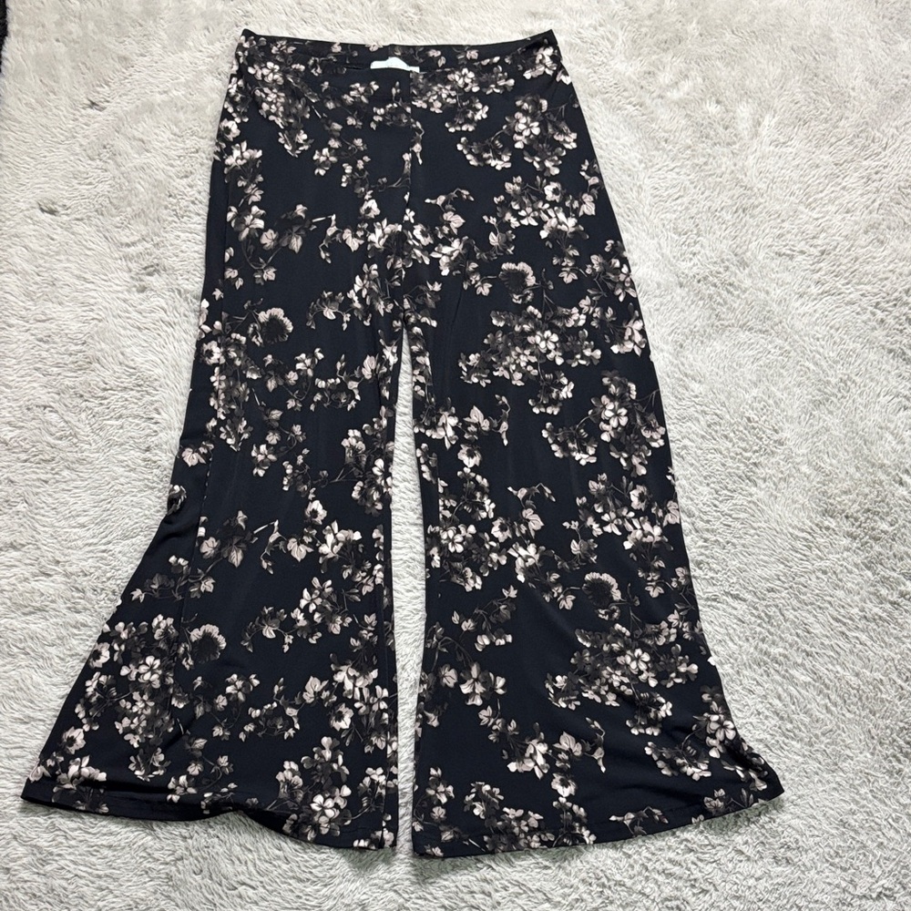 Veronica M Black and White Floral Wide Leg Pants